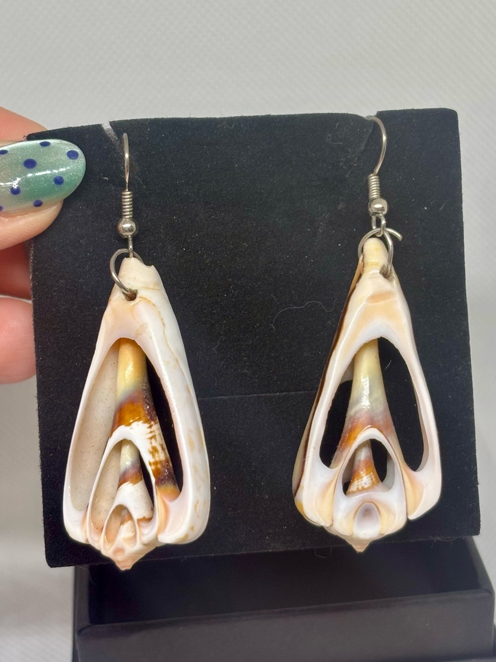 Natural Shell Drop Earrings - Women Jewelry